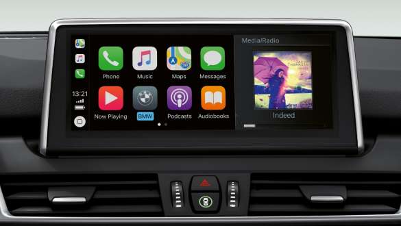 Apple CarPlay® BMW řady 2 Gran Tourer Apple CarPlay® BMW řady 2 Gran Tourer F46 2018 interiér