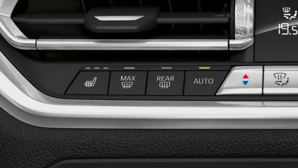 BMW řady 3 Sedan, automatizace zvyklostí. Detailní čelní pohled na displej v kokpitu BMW řady 3 Sedan s funkcí automatizace zvyklostí.