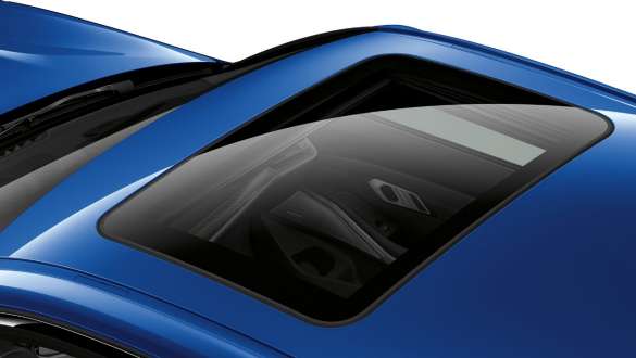 BMW řady 3 Sedan, Prosklená střecha Pohled shora na uzavřenou prosklenou střechu BMW řady 3 Sedan.