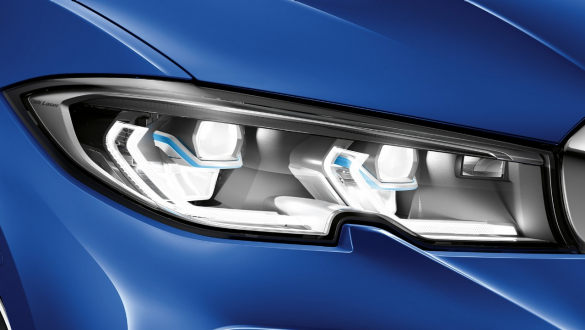 BMW řady 3 Sedan, Laserové světlomety BMW Laserlight. Detailní boční pohled na levý přední světlomet BMW Laserlight.
