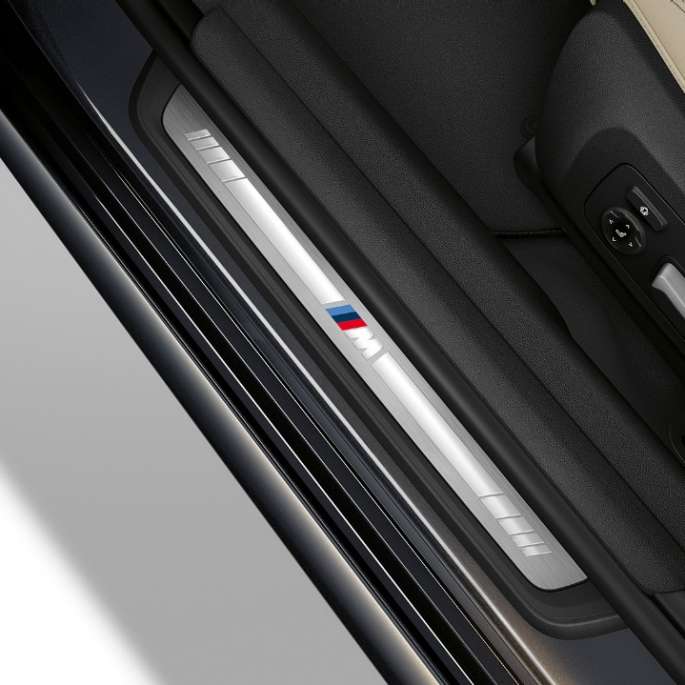 Model M Sport, dveřní prahy BMW řady 3 Touring, Model M Sport, dveřní prahy