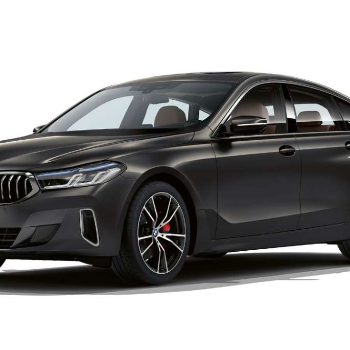 BMW řady 6 Gran Turismo Luxury Line G32 2020 BMW řady 6 Gran Turismo G32 640d 2020 Luxury Line Dravit Grey (šedá) ze tříčtvrtečního pohledu zepředu
