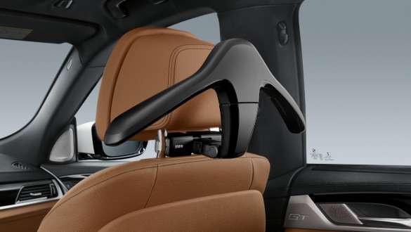 BMW ramínko na šaty, černé, Travel & Comfort BMW řady 6 Gran Turismo G32 2020 BMW ramínko na šaty, černé, Travel & Comfort BMW řady 6 Gran Turismo G32 2020 detail