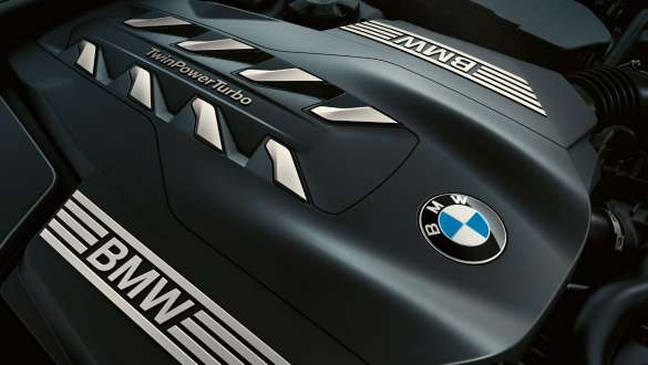 Zážehový 8válec BMW TwinPower Turbo BMW řady 7 Sedan: Detailní pohled na zážehový 8válec BMW TwinPower Turbo