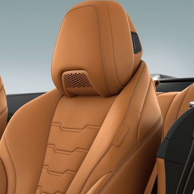 BMW M850i xDrive, multifunkční sedadlo se vzduchovým límcem, kůže Cognac Merino. BMW M850i xDrive, multifunkční sedadlo se vzduchovým límcem, kůže Cognac Merino.