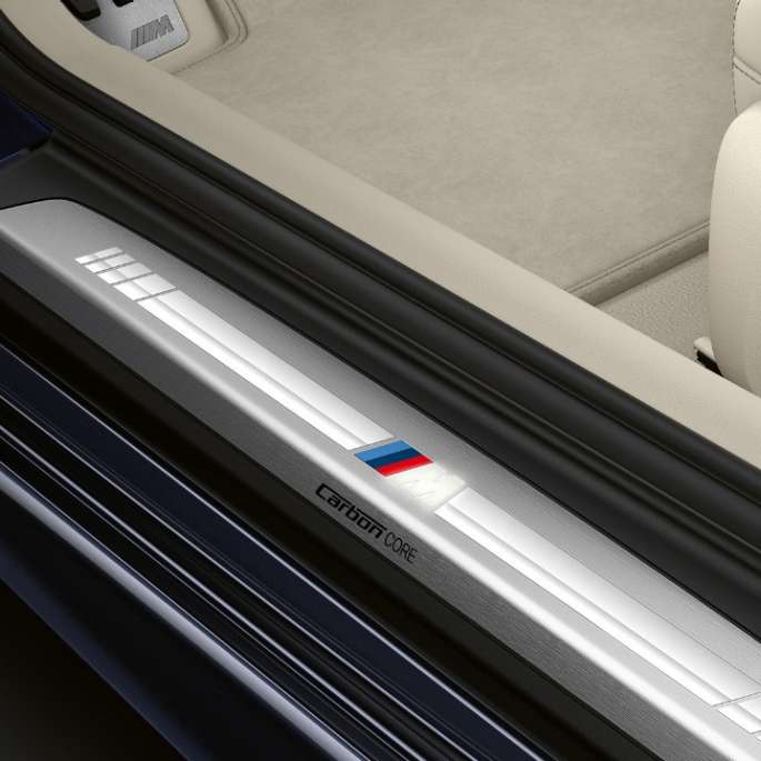 M prahové lišty. BMW řady 8 Coupé, M prahové lišty.