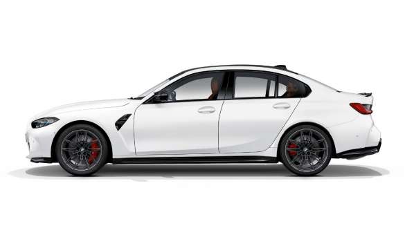 Design boční části BMW M3 Competition Sedan metalický lak Frozen Brilliant White (bílá) G80 2020 BMW M3 Competition Sedan G80 2020 metalický lak Frozen Brilliant White (bílá) design boční části boční pohled