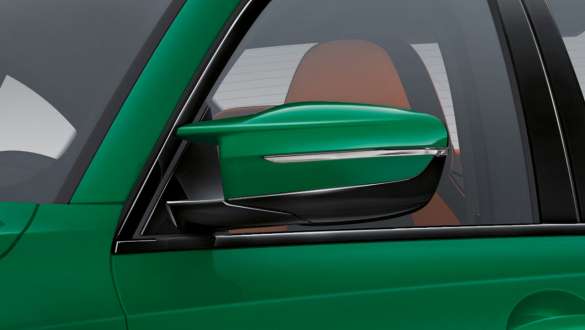 M vnější zpětná zrcátka BMW M3 Sedan G80 2020 BMW M3 Sedan G80 2020 metalický lak Isle of Man Green (zelená) M vnější zpětná zrcátka detailní pohled