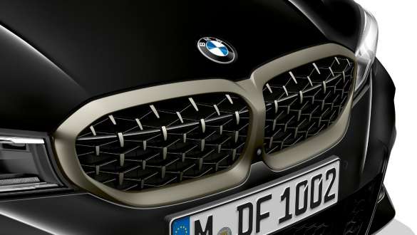 M aerodynamický paket BMW M340i xDrive Sedan G20 2020 BMW M340i xDrive Sedan G20 2020 metalický lak 2020 Sapphire Black (černá) M aerodynamický paket detailní pohled na přední část