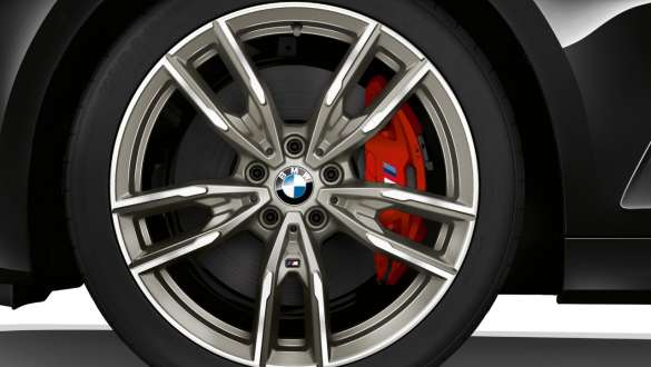 M sportovní brzdy BMW M340i xDrive Sedan G20 2020 BMW M340i xDrive Sedan G20 2020 M sportovní brzdy detailní pohled na kolo
