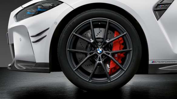 M Performance kované kolo Y-spoke 963 M Frozen Gunmetal Grey BMW M4 Competition Cabrio s pohonem M xDrive G83 2021 BMW M4 Competition Cabrio s pohonem M xDrive G83 2021 M Performance kované kolo Y-spoke style 963 M Frozen Gunmetal Grey v detailním pohledu