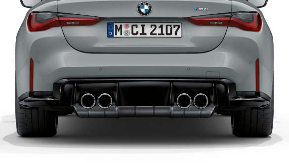 Chromové koncovky výfuku BMW M4 Coupé G82 2020 BMW M4 Coupé G82 2020 Chromové koncovky výfuku v detailním pohledu