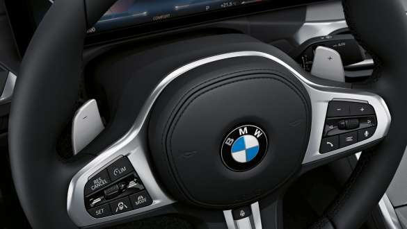 Variabilní sportovní řízení BMW M440i xDrive Coupé G22 2020 BMW M440i xDrive Coupé variabilní sportovní řízení detail interiéru