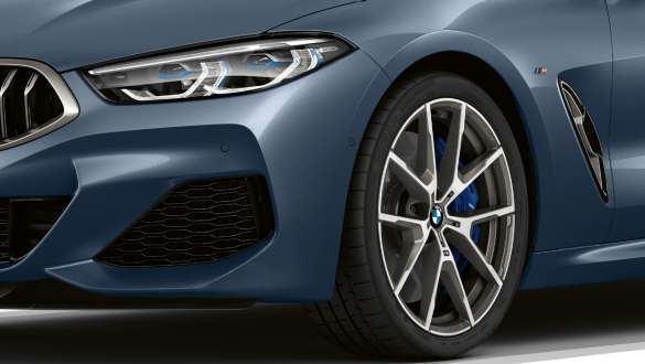 M sportovní diferenciál. BMW M850i xDrive Coupé s M sportovním diferenciálem.