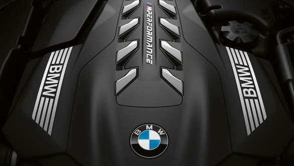 Zážehový 8válec M TwinPower Turbo. Zážehový 8válec M TwinPower Turbo v BMW M850i xDrive Coupé.