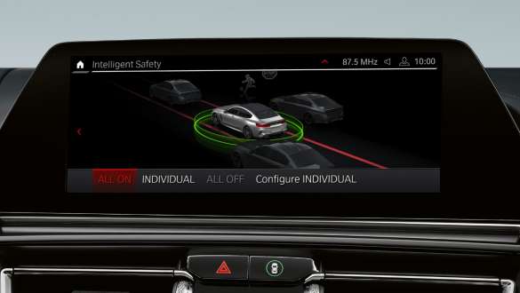 Driving Assistant Professional v interiéru M modelů BMW řady 8 Gran Coupé Driving Assistant Professional v interiéru M automobilů BMW řady 8 Gran Coupé F93 2020