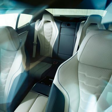 Luxusní kožená sedadla BMW M850i xDrive Gran Coupé Luxusní kožená sedadla uvnitř BMW M850i xDrive Gran Coupé G16 2019