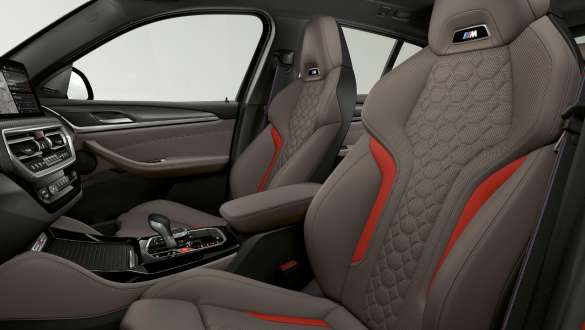 M sportovní sedadla BMW X4 M F98 LCI Facelift 2021 BMW X4 M F98 LCI Facelift 2021 M sportovní sedadla interiér