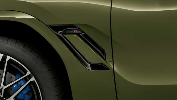 M boční ozdobné žábry BMW X6 M Competition M boční ozdobné žábry BMW X6 M Competition F96 ve speciální barvě BMW Individual Urban Green, exteriér