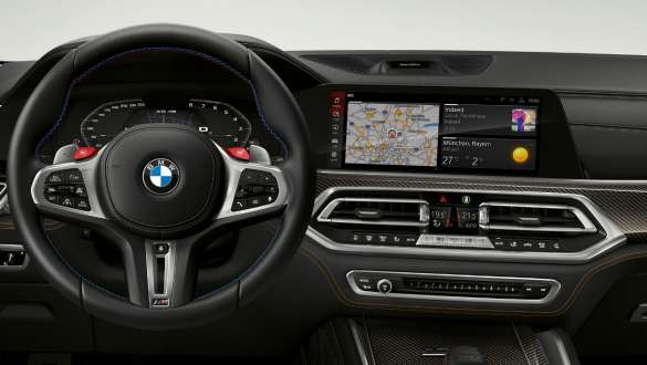 M modely BMW X6 s BMW Live Cockpit Professional F96 BMW Live Cockpit Professional M modely BMW X6 F96 2020 SUV interiér