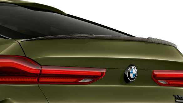 M karbonový zadní spoiler BMW X6 M Competition F96 M karbonový zadní spoiler BMW X6 M Competition F96 2020 SUV v metalické barvě BMW Individual Urban Green (zelená) exteriér