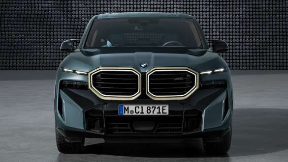 BMW XM G09 pohled zepředu BMW XM G09 exteriér pohled zepředu