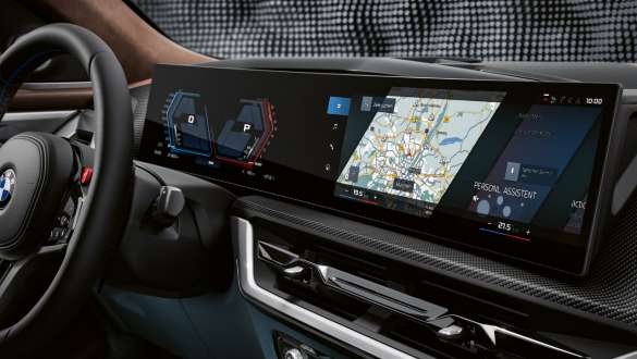 BMW Prohnutý displej BMW XM G09 BMW Prohnutý displej