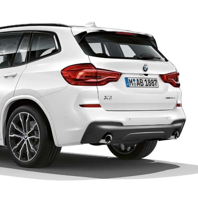 BMW X3 M40i, Model M Sport, tříčtvrteční pohled zezadu BMW X3 M40i, Model M Sport, tříčtvrteční pohled zezadu