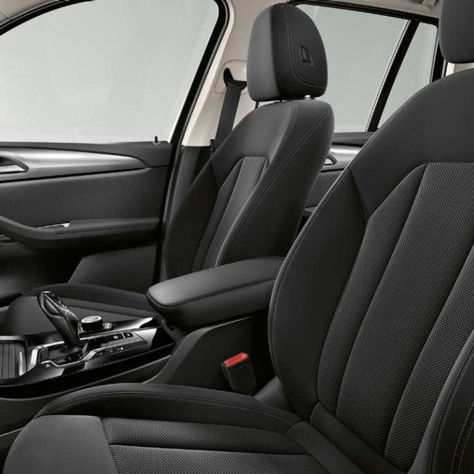 BMW X3, sériové provedení, sedadla BMW X3, sériové provedení, sedadla