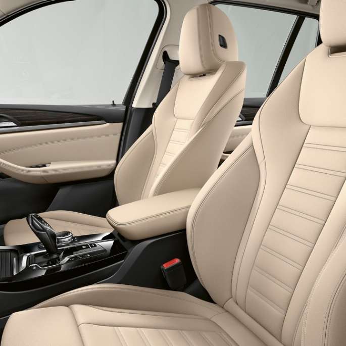 BMW X3 M40i, Model Luxury Line, sedadla BMW X3 M40i, Model Luxury Line, sedadla