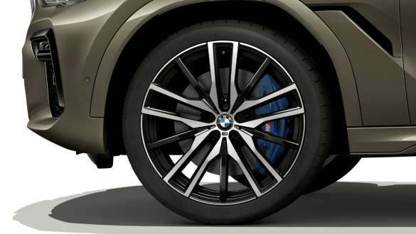 22'' M kola z lehké slitiny Double-spoke 742 M Jet Black s kombinovanými pneumatikami BMW X6 G06 2019 22'' M kola z lehké slitiny Double-spoke 742 M Jet Black s kombinovanými pneumatikami BMW X6 G06 2019