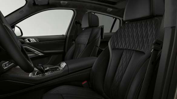 Sportovní sedadla BMW X6 G06 2019 interiér Sportovní sedadla BMW X6 G06 2019 interiér