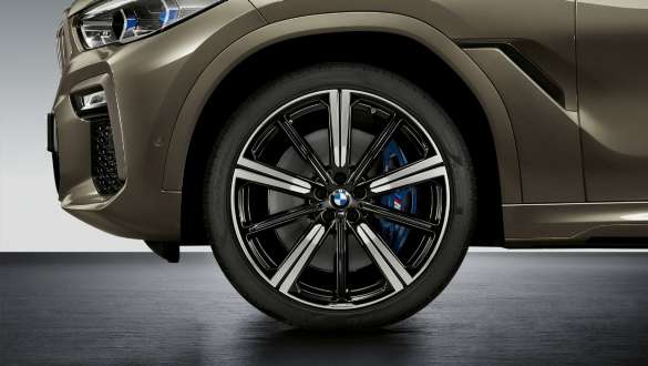 22" M Performance kolo z lehké slitiny Star-spoke 749 M v provedení Bicolour BMW X6 G06 2019 22" M Performance kolo z lehké slitiny Star-spoke 749 M v provedení Bicolour BMW X6 G06 2019