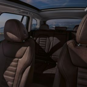 Sportovní sedadla čalouněná kůží Vernasca Mocha BMW iX3 G08 Sportovní sedadla čalouněná kůží Vernasca Mocha BMW iX3 G08 2020 interiér