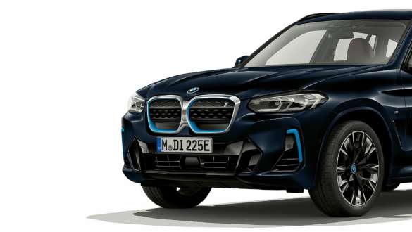 Pohled zepředu BMW iX3 G08 2021 BMW iX3 G08 2021 pohled zepředu
