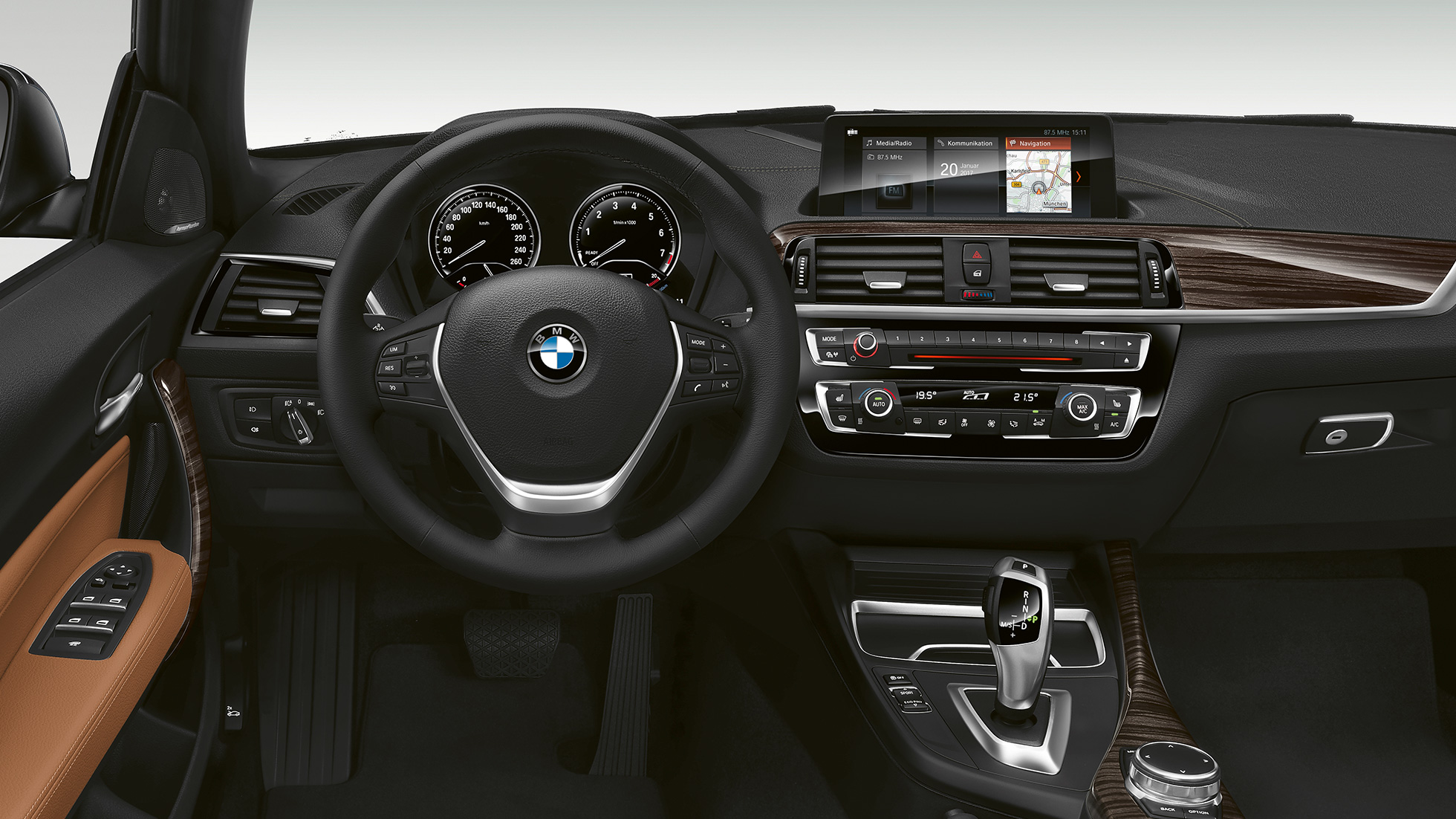 BMW řady 2 Cabrio, kokpit BMW řady 2 Cabrio, kokpit