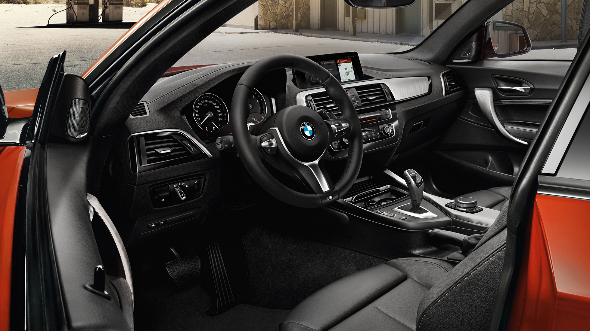 BMW řady 2 Coupé, kokpit BMW řady 2 Coupé, kokpit