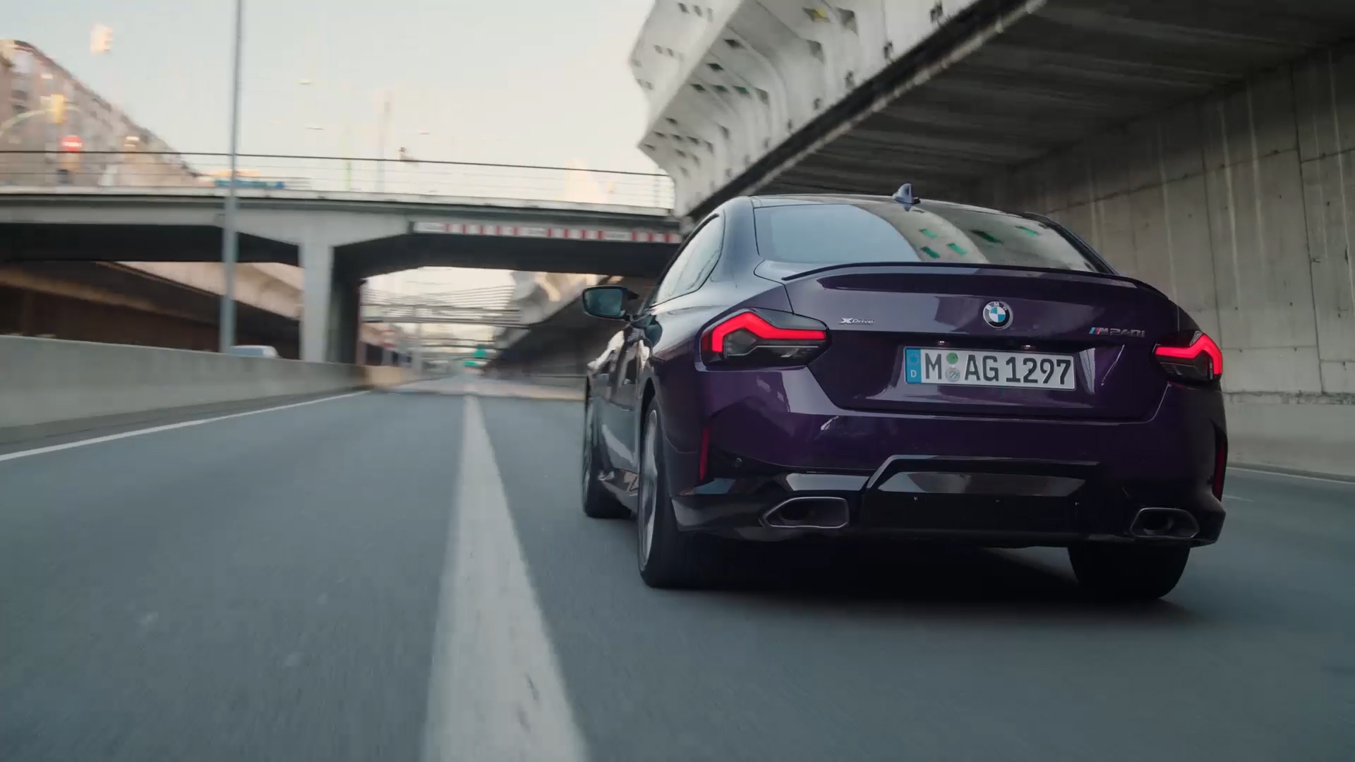 BMW řady 2 Coupé G42 2021 jízdní dynamika ve videu BMW řady 2 Coupé G42 2021 jízdní dynamika ve videu