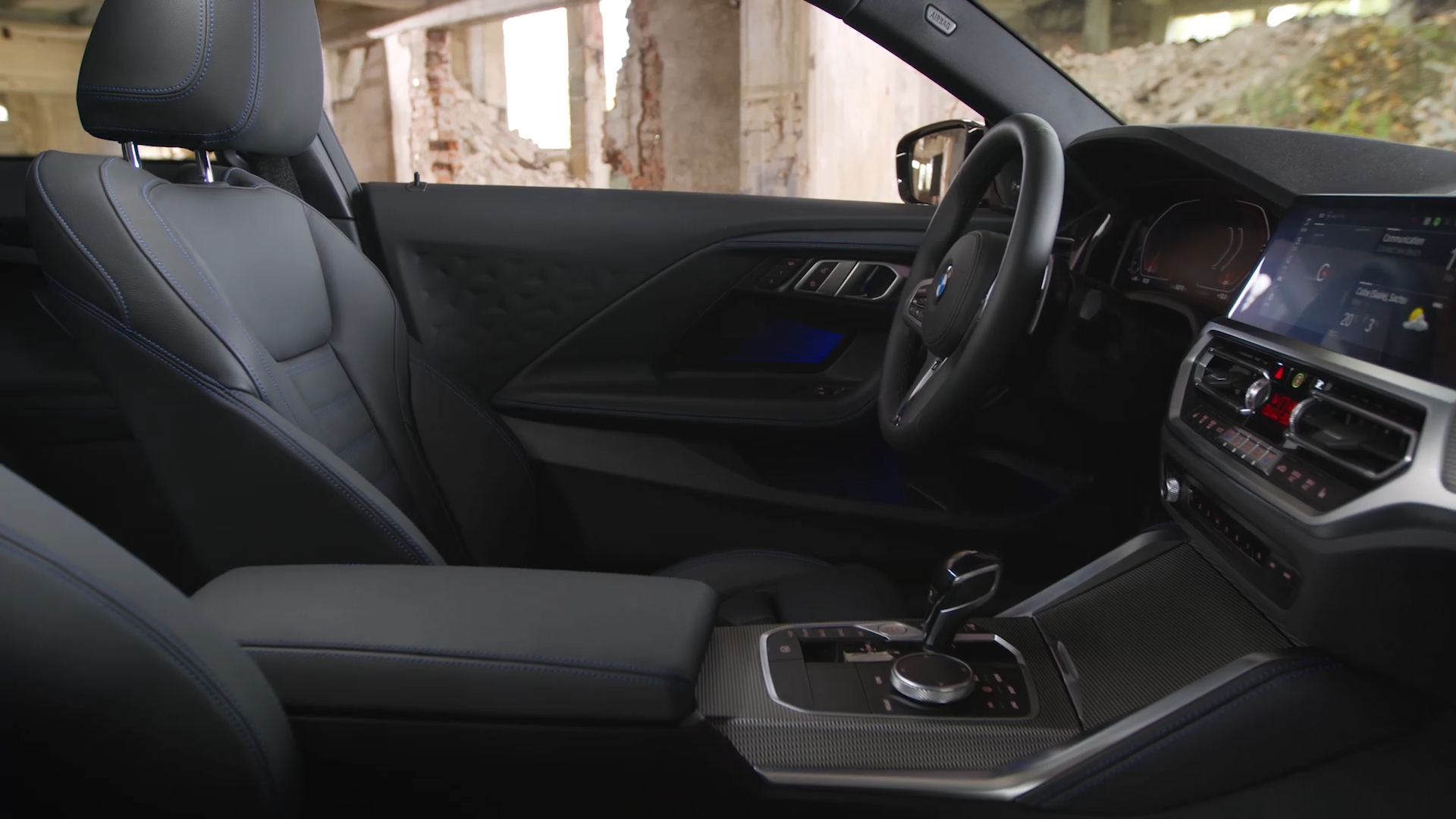 BMW řady 2 Coupé G42 2021 design interiéru ve videu BMW řady 2 Coupé G42 2021 design interiéru ve videu