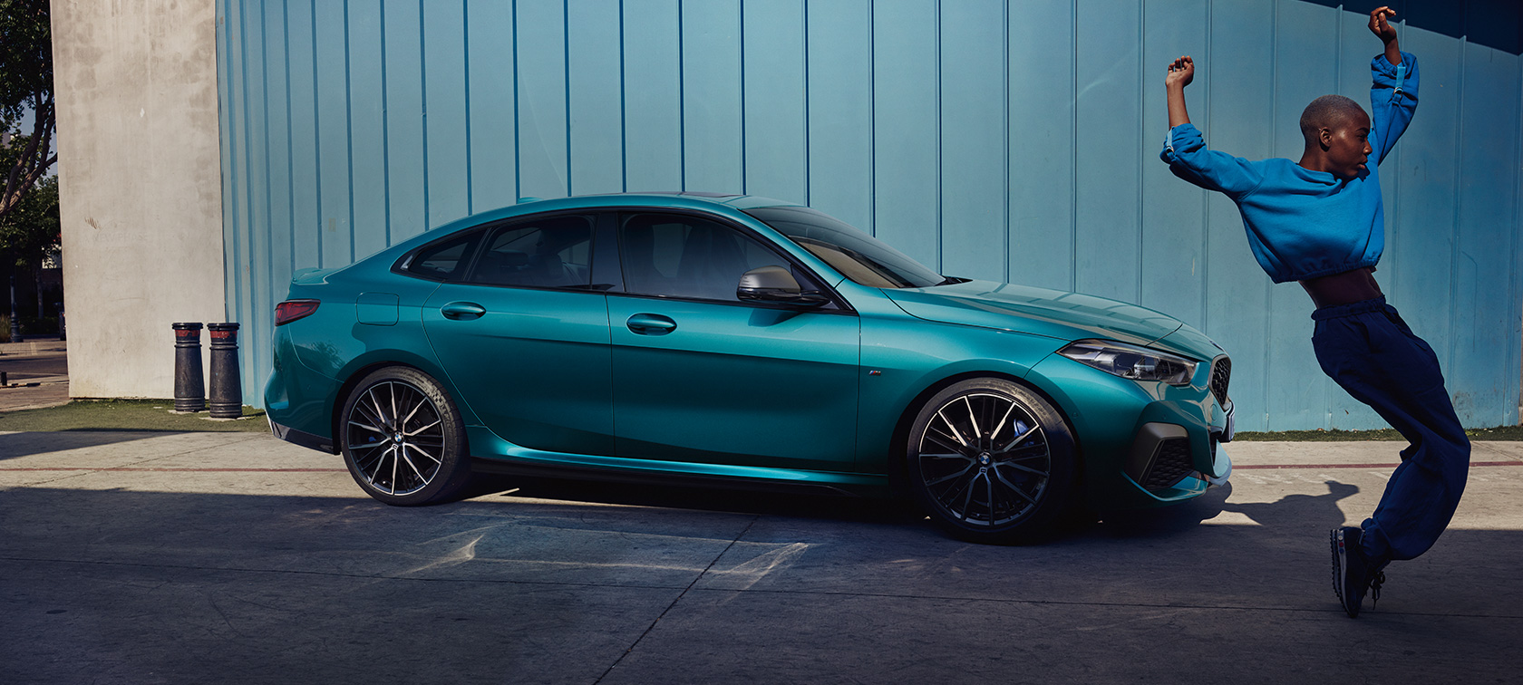 Nabídky a služby pro BMW řady 2 Gran Coupé Nabídky a služby pro BMW řady 2 Gran Coupé F44 v metalické barvě Snapper Rocks Blue z bočního pohledu