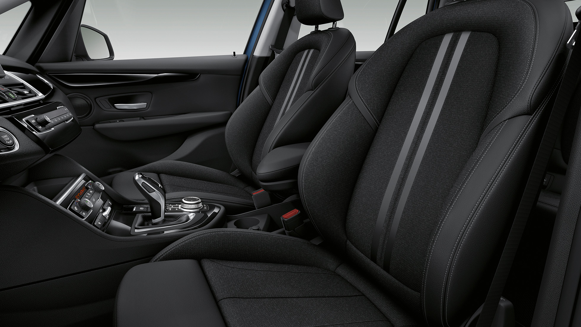 Sportovní sedadla BMW řady 2 Gran Tourer Model Advantage Sportovní sedadla BMW řady 2 Gran Tourer 218i F46 2018 interiér