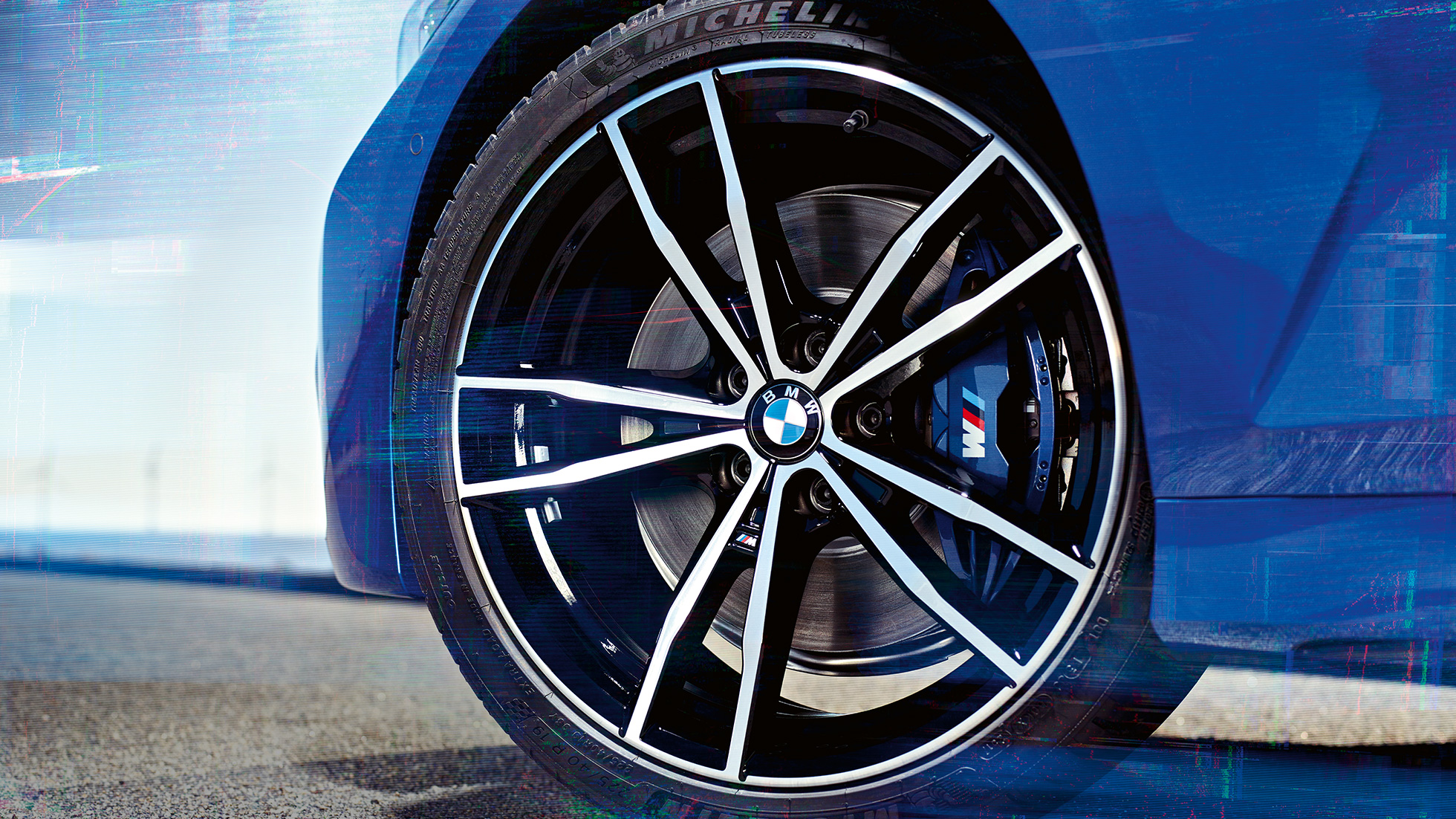 BMW řady 3 Sedan, kola z lehké slitiny 791 M Detailní pohled na 19” M kola z lehké slitiny 791 M Jet Black BMW řady 3 Sedan.