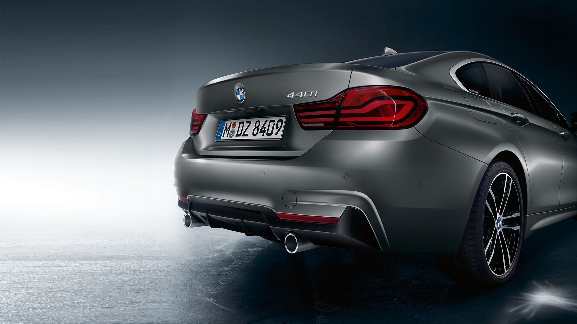 BMW řady 4 Gran Coupé, označení modelu na zadní části BMW řady 4 Gran Coupé, označení modelu na zadní části