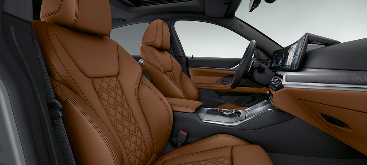 BMW Individual celokožené čalounění Merino Tartufo (hnědá) BMW řady 4 Gran Coupé G26 2021 interiér BMW Individual celokožené čalounění Merino Tartufo (hnědá) BMW řady 4 Gran Coupé G26 2021 interiér