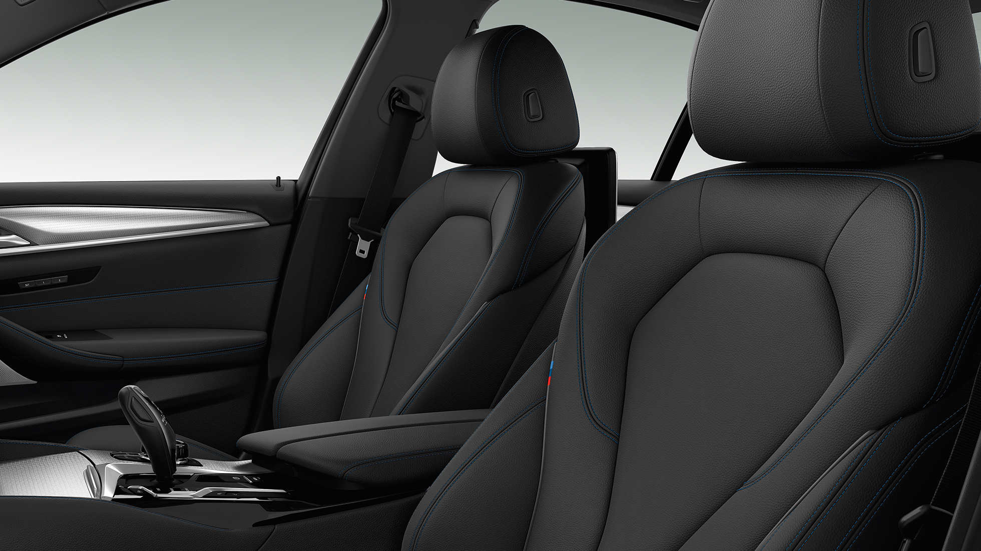 Čalounění BMW řady 5 Sedan s M sportovním paketem 540i Sedan Čalounění BMW řady 5 Sedan s M sportovním paketem 540i Sedan G30 v metalické barvě Mediterranean Blue (modrá)