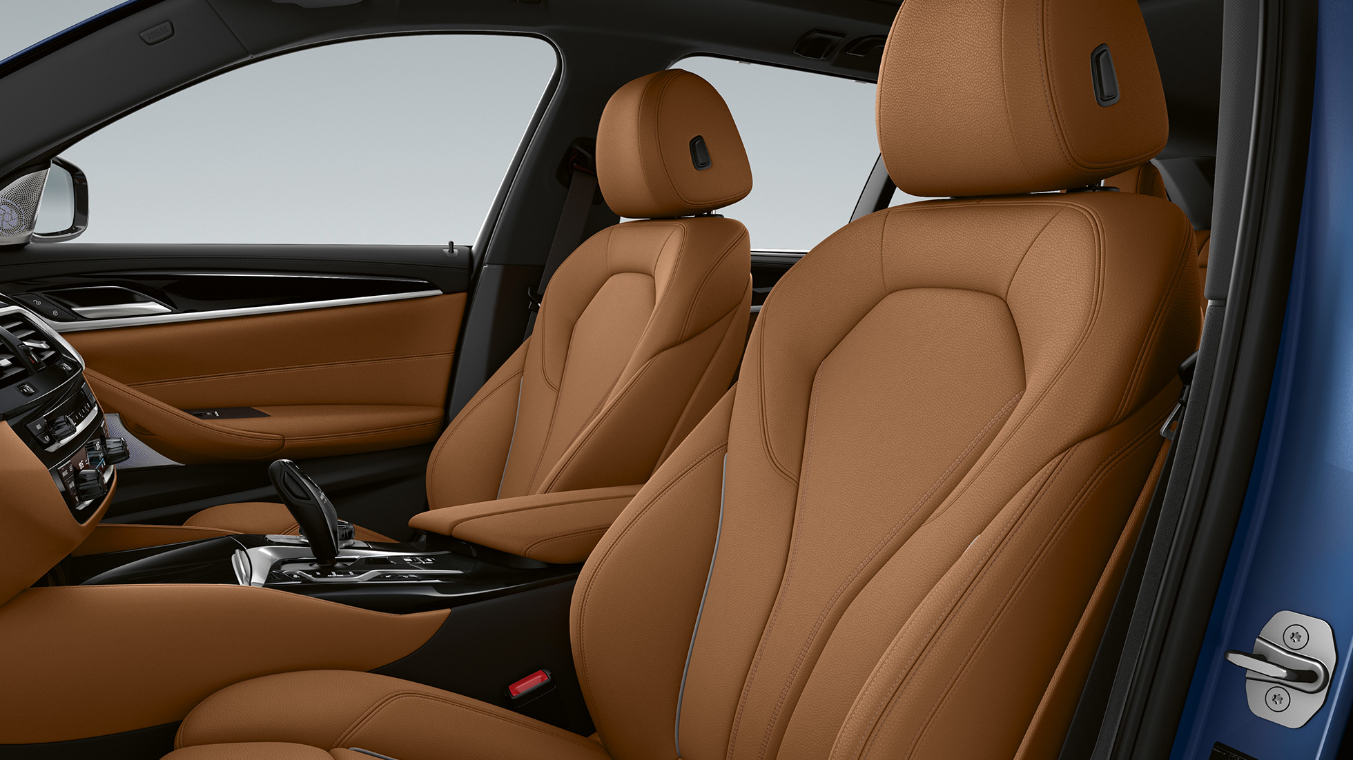 Čalounění BMW řady 5 Touring G31 M sportovní paket Kožené čalounění Dakota Cognac (hnědá) s exkluzivním prošíváním BMW řady 5 Touring 530e G31 2020 M sportovní paket, interiér