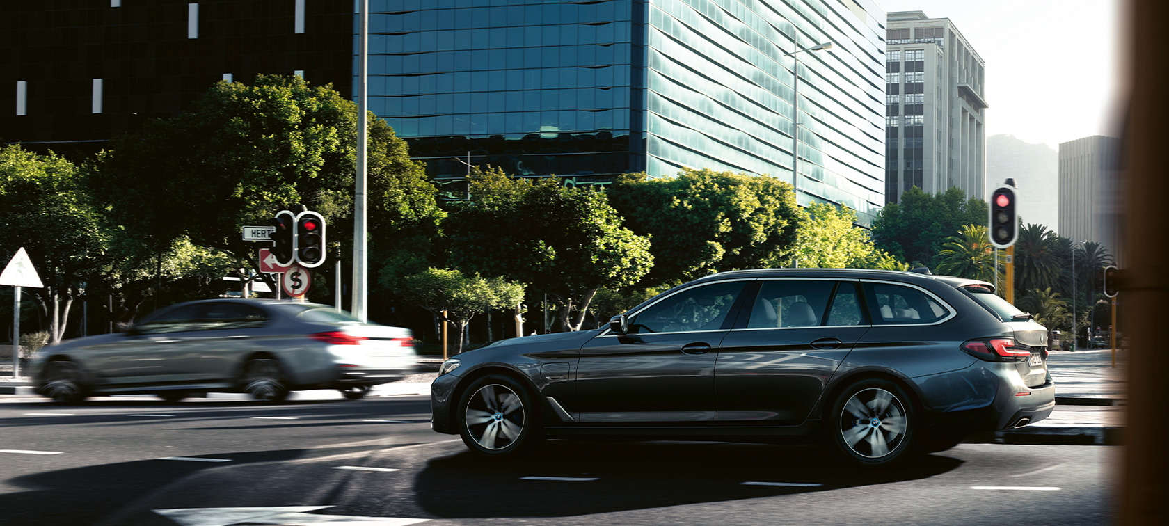 Bmw Rady 5 Touring Motory Technicke Udaje Bmw Cz