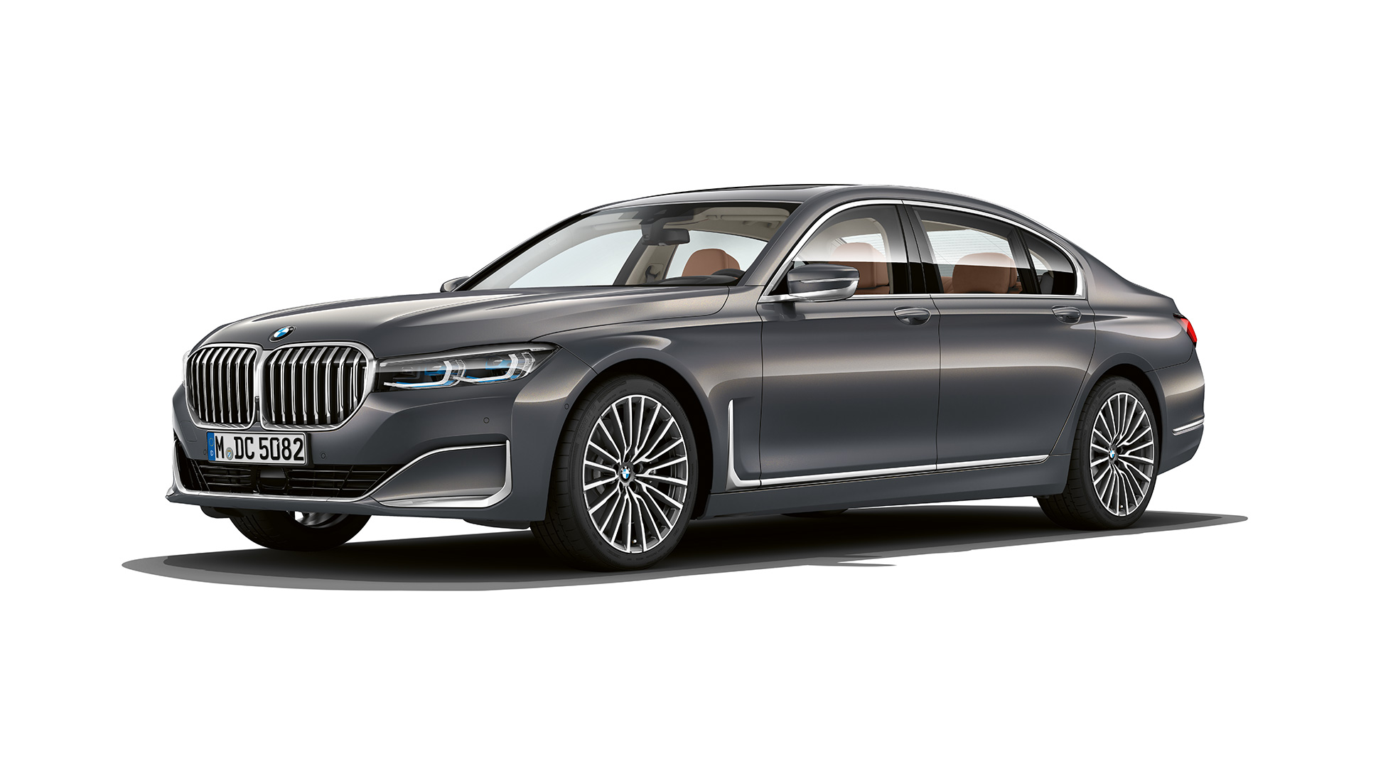 BMW řady 7 Sedan s paketem Exterior Design Pure Excellence, přední tříčtvrteční pohled Přední tříčtvrteční pohled na šedé BMW řady 7 Sedan s paketem Exterior Design Pure Excellence