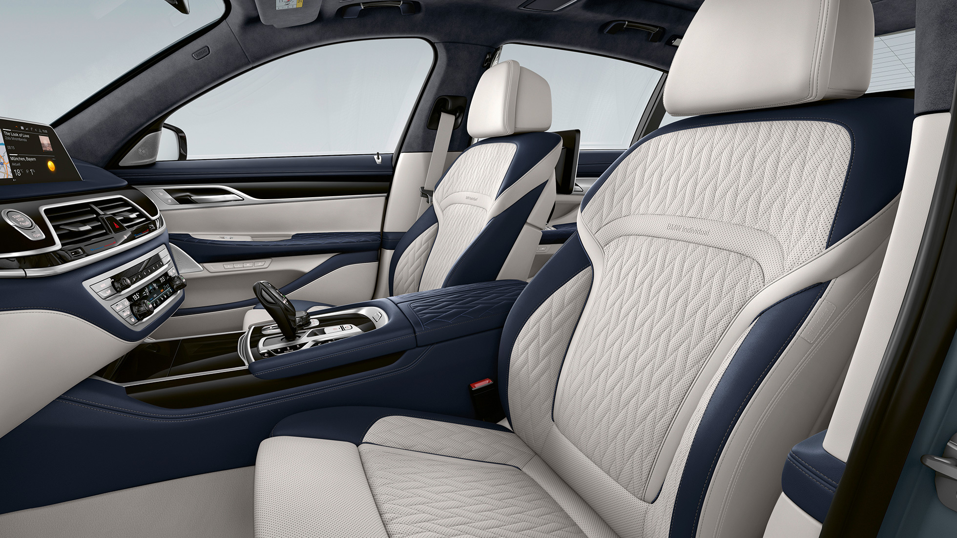 BMW řady 7 Sedan s M sportovním paketem, kožené čalounění Černé kožené čalounění Dakota Black BMW řady 7 Sedan s M sportovním paketem