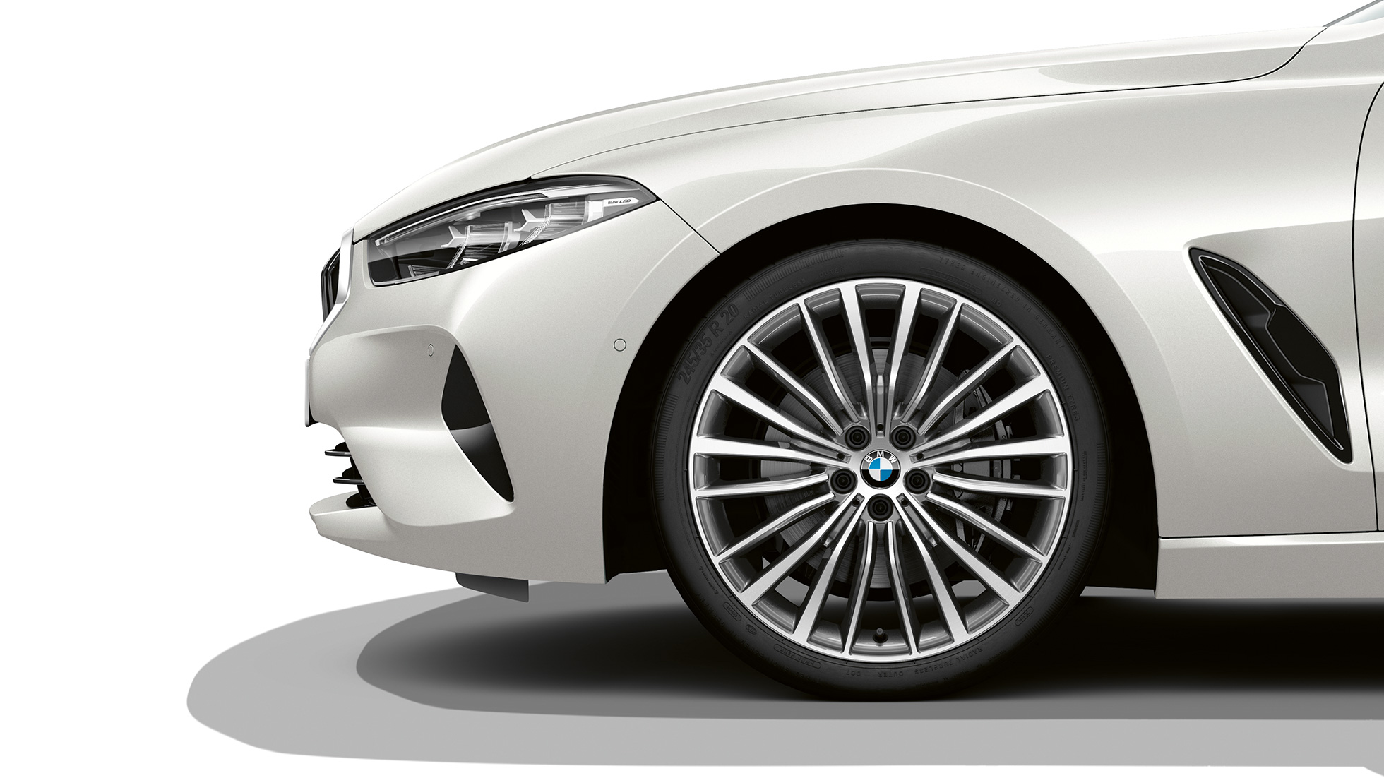 19'' kola z lehké slitiny Multi-spoke 731 Bicolor. BMW řady 8 Coupé, 19'' kola z lehké slitiny Multi-spoke 731 Bicolor.